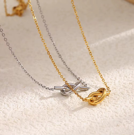 Minimalist Knot Pendant Necklace – 18K Gold Plated Stainless Steel
